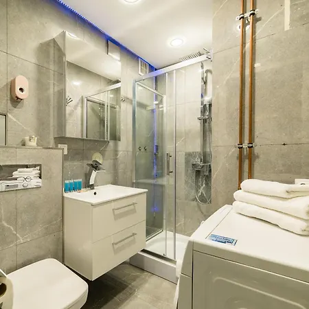 Wierzbiecice Comfort By Bookinghost Apartment