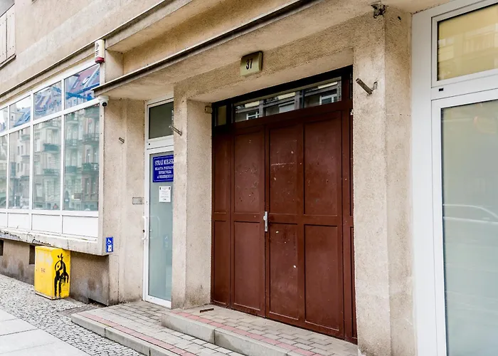 Appartement Wierzbiecice Comfort By Bookinghost